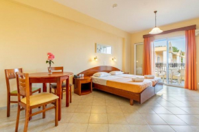 Kosmos Hotel St5 in Agios Stefanos